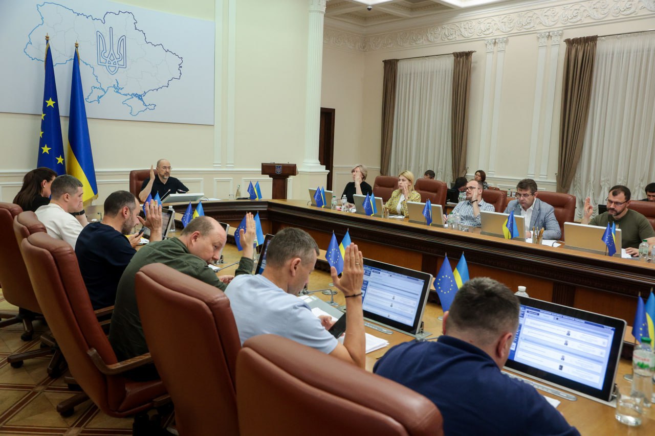 Уряд заборонив змінювати тарифи на тепло для населення нового опалювального сезону