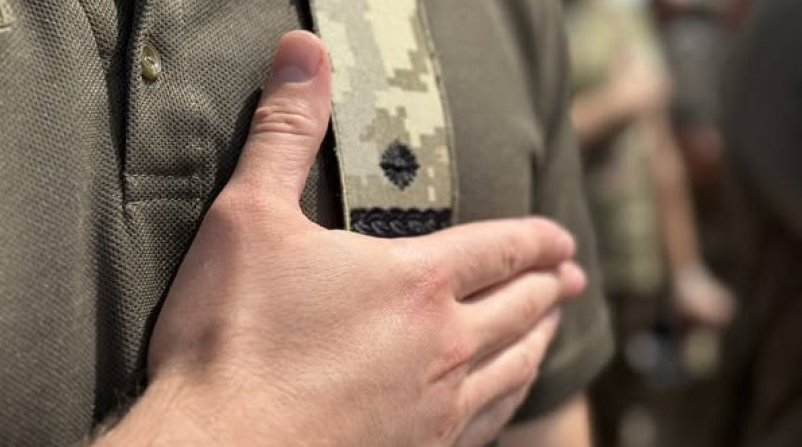 Львівські прикордонники знищили техніку та укріплення ворога на Луганщині (відео)