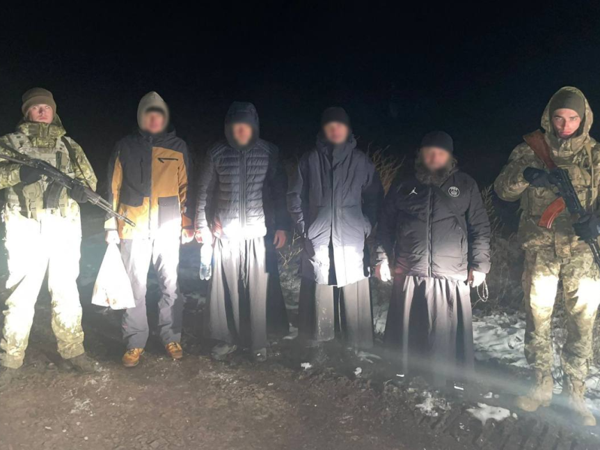 Казначей Києво-Печерської лаври із спільниками намагався незаконно перейти кордон
