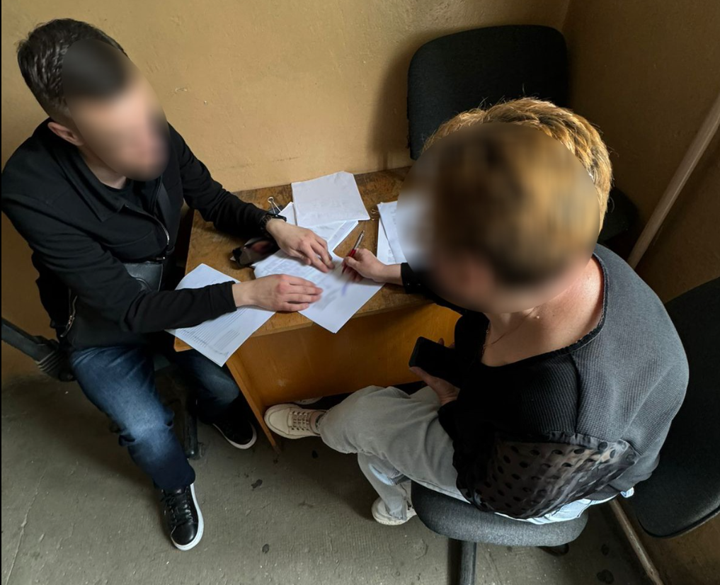 Махінації з землею під ринком "Добробут": у Львові викрили держреєстраторку