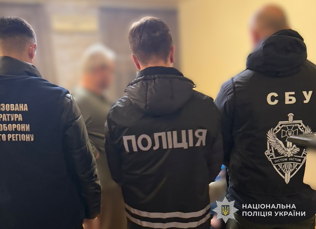 Вигадували хвороби: трьом лікарям ВЛК на Львівщині оголосили підозру (фото)