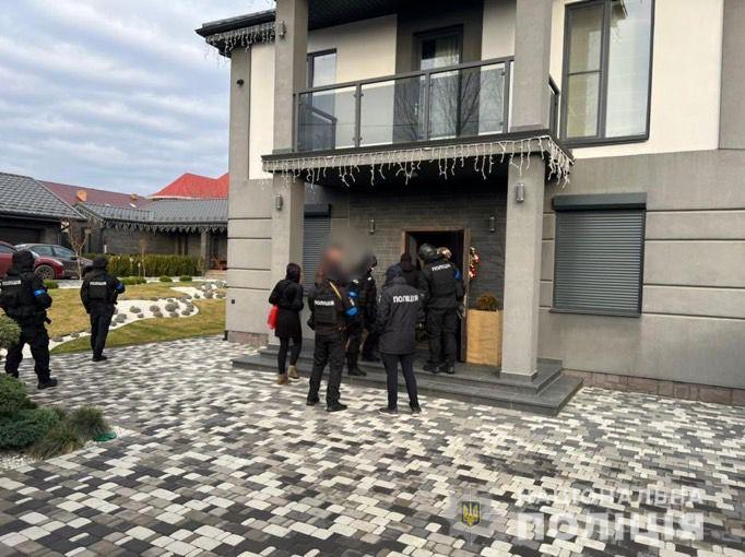 Суд заарештував активи дружини Медведчука Оксани Марченко