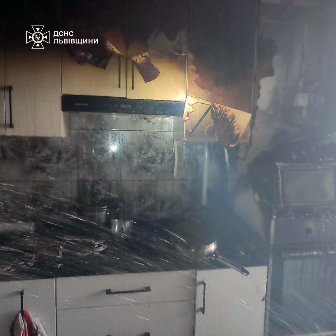 На Львівщині виникла пожежа в квартирі (фото)