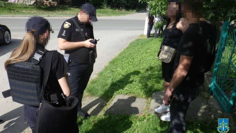На Львівщині жінку затримали з партією психотропів (фото)