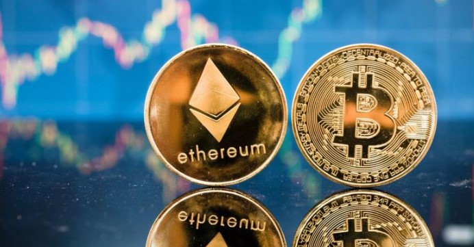 Біткоїн продовжує бити рекорди