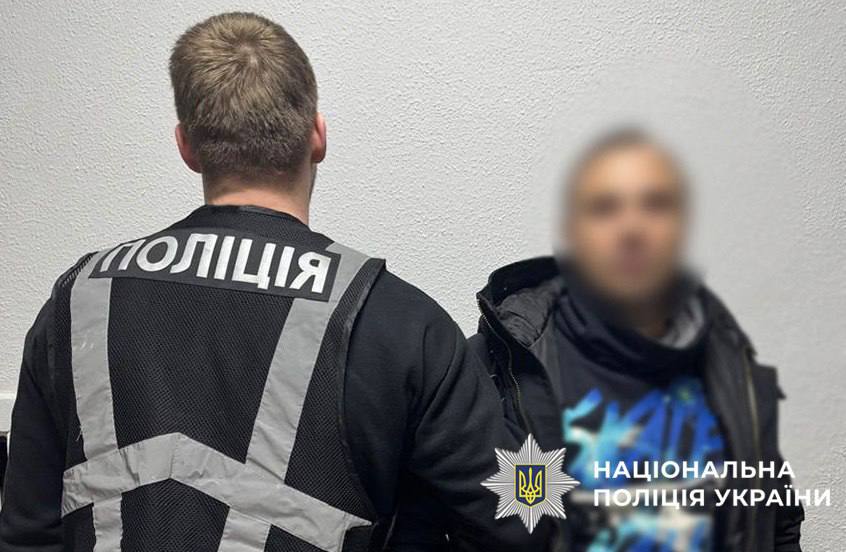 Засуджений з в'язниці продавав не існуючі дрова: деталі шахрайської схеми