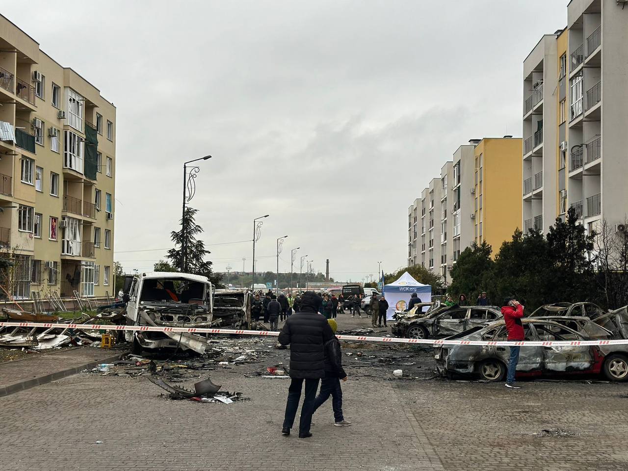 Нічний удар по Одесі: стало відомо про жертв і постраждалих