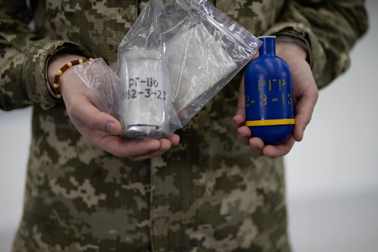 Викликає відчуття задухи. Росіяни використовують нові гранати із отруйною речовиною