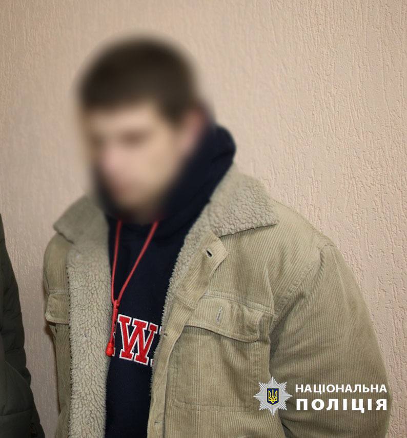 Підпалив військове авто: у Києві затримали 24-річного поплічника ворога