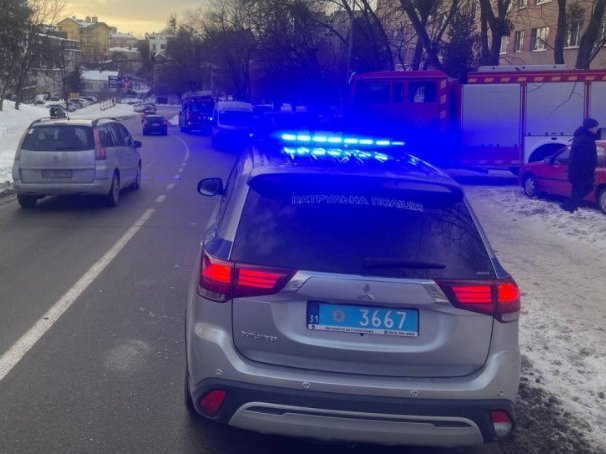 У Львові горіла квартира в багатоповерхівці: перекривали вулицю, загинув чоловік (Оновлено від 17:02)