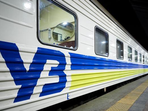 Хакерська атака на «Укрзалізницю»: онлайн-сервіси з продажу квитків та телефонія недоступні