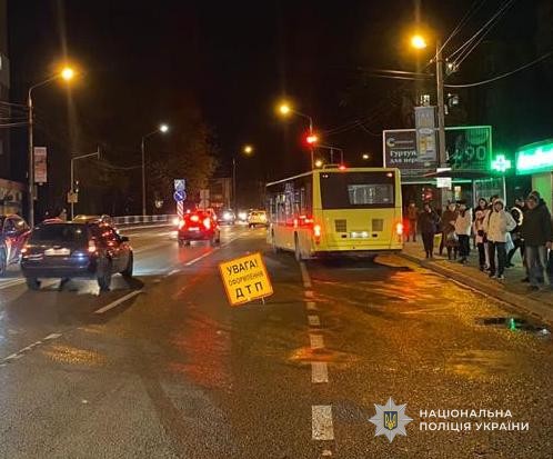 У Львові водій маршрутки збив насмерть жінку: деталі