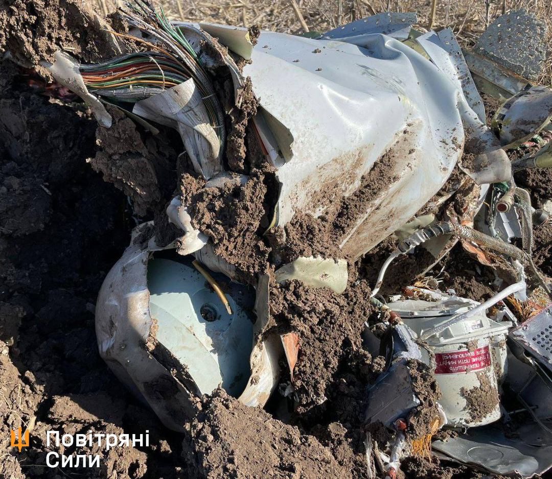 За добу знищили майже 900 росіян, літак і багато техніки. Дані про втрати ворога
