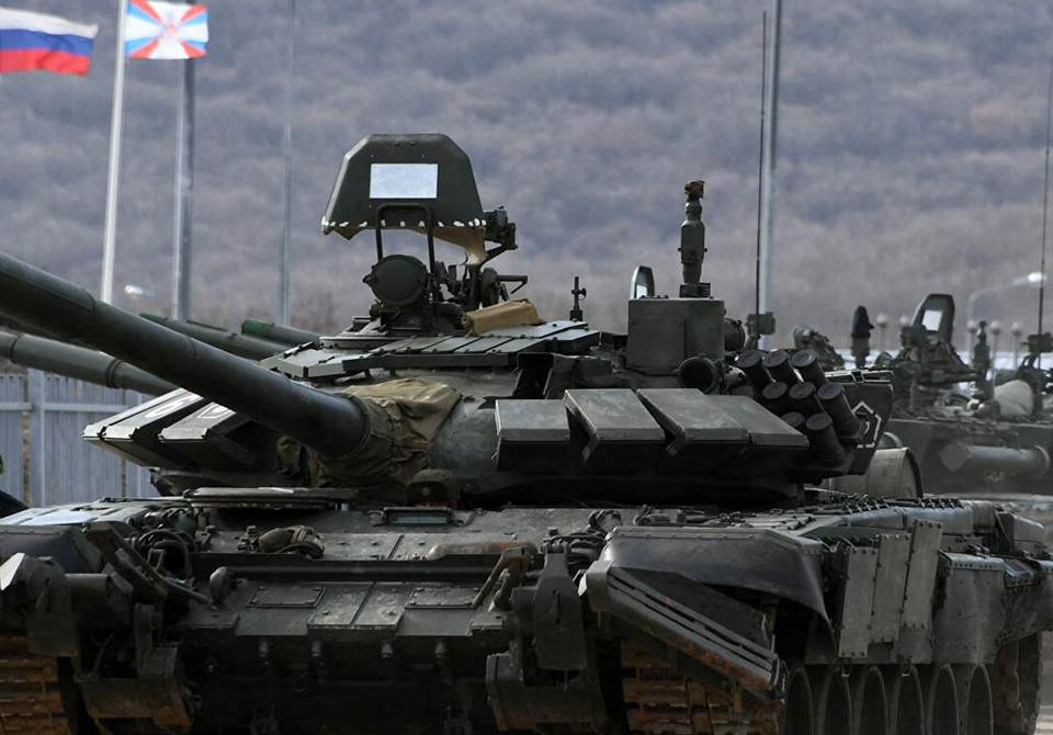 30 російських танків поблизу Запоріжжя. Окупанти розгортають нові вогневі точки