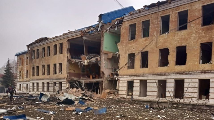 Окупанти скинули авіабомби на Суми і Охтирку 