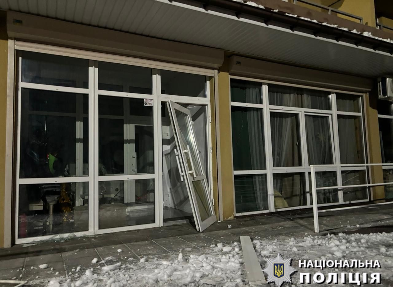 Вибухи на Київщині: поліція показала фото наслідків