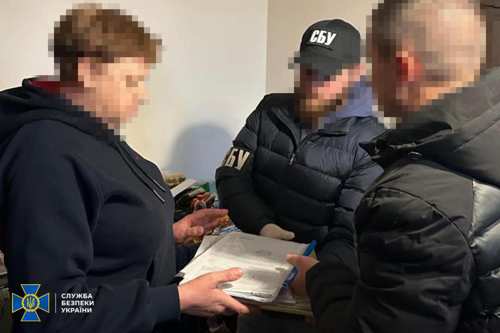 На Львівщині затримали херсонську ексчиновницю, яка допомагала окупантам викрадати дітей