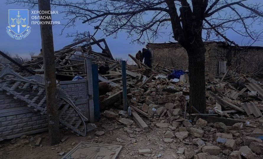 Ворог влучив у приватний будинок на Херсонщині. Загинули двоє людей