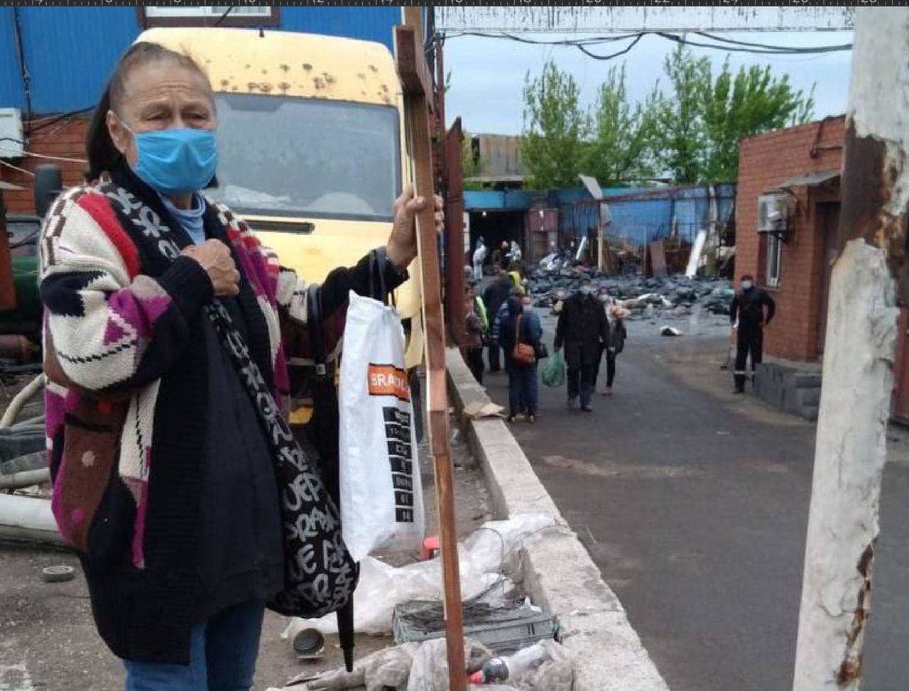 Під завалами одного будинку в Маріуполі знайшли одразу 200 тіл