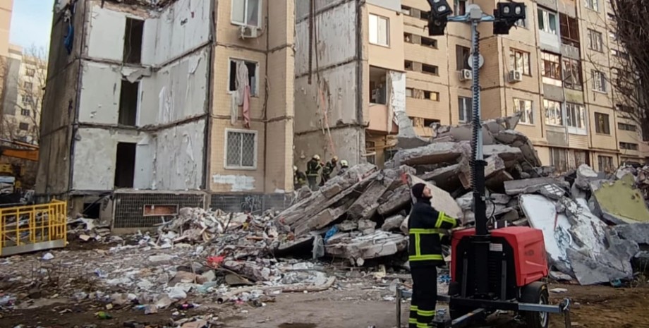 В Одесі рашисти ракетою вбили рятувальників