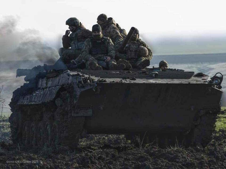 Ворог не полишає спроб оточити Авдіївку, ЗСУ відбили 18 атак. Генштаб