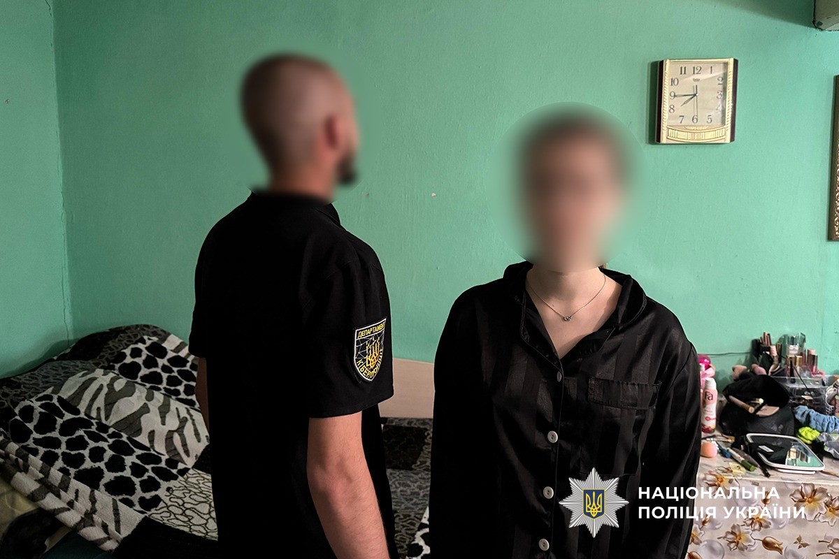На Буковині викрили 17-річну шахрайку, яка продавала неіснуючі сумки онлайн