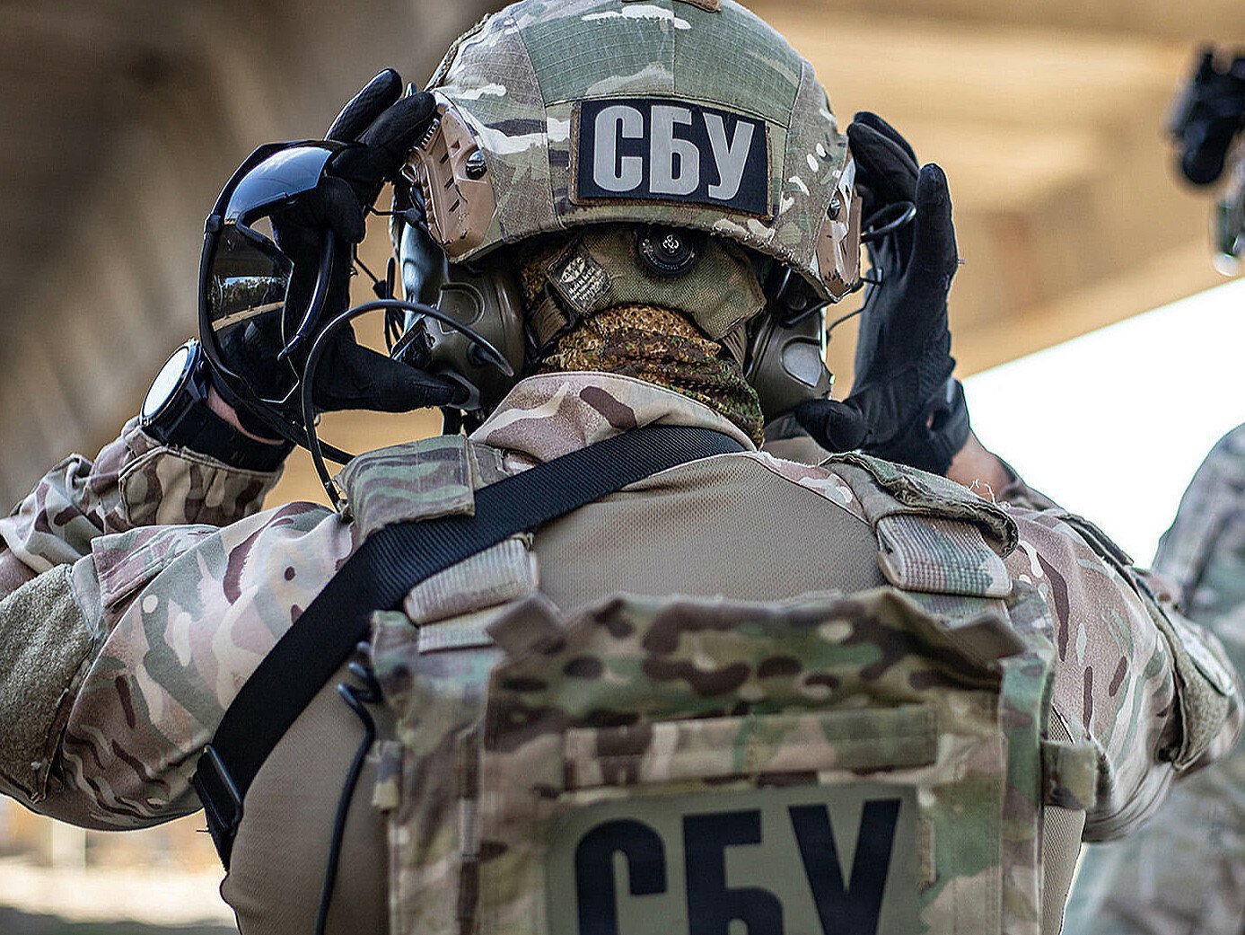 СБУ встановила двох російських командирів, які віддали наказ розстріляти цивільних