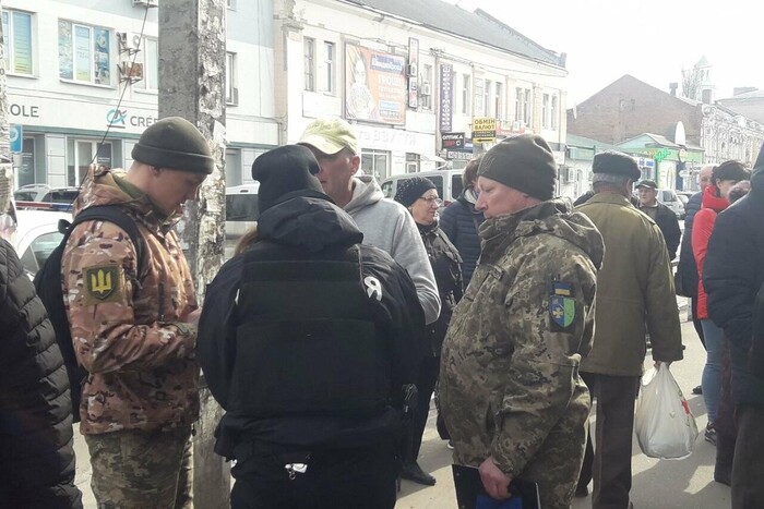 Відео про конфлікти цивільних і ТЦК: військові попередили українців про ворожі спецоперації