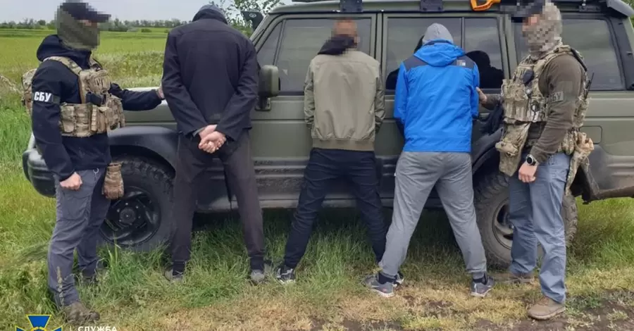 Благодійний фонд з Львівщини підозрюють у торгівлі зброєю