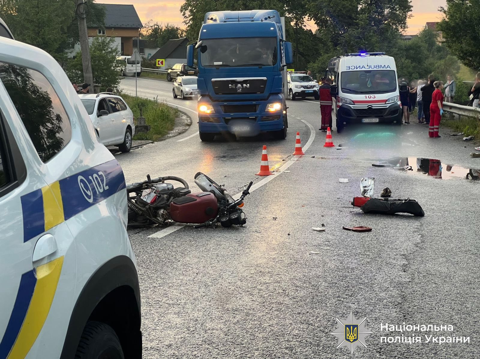 На Прикарпатті у моторошній ДТП загинули двоє людей