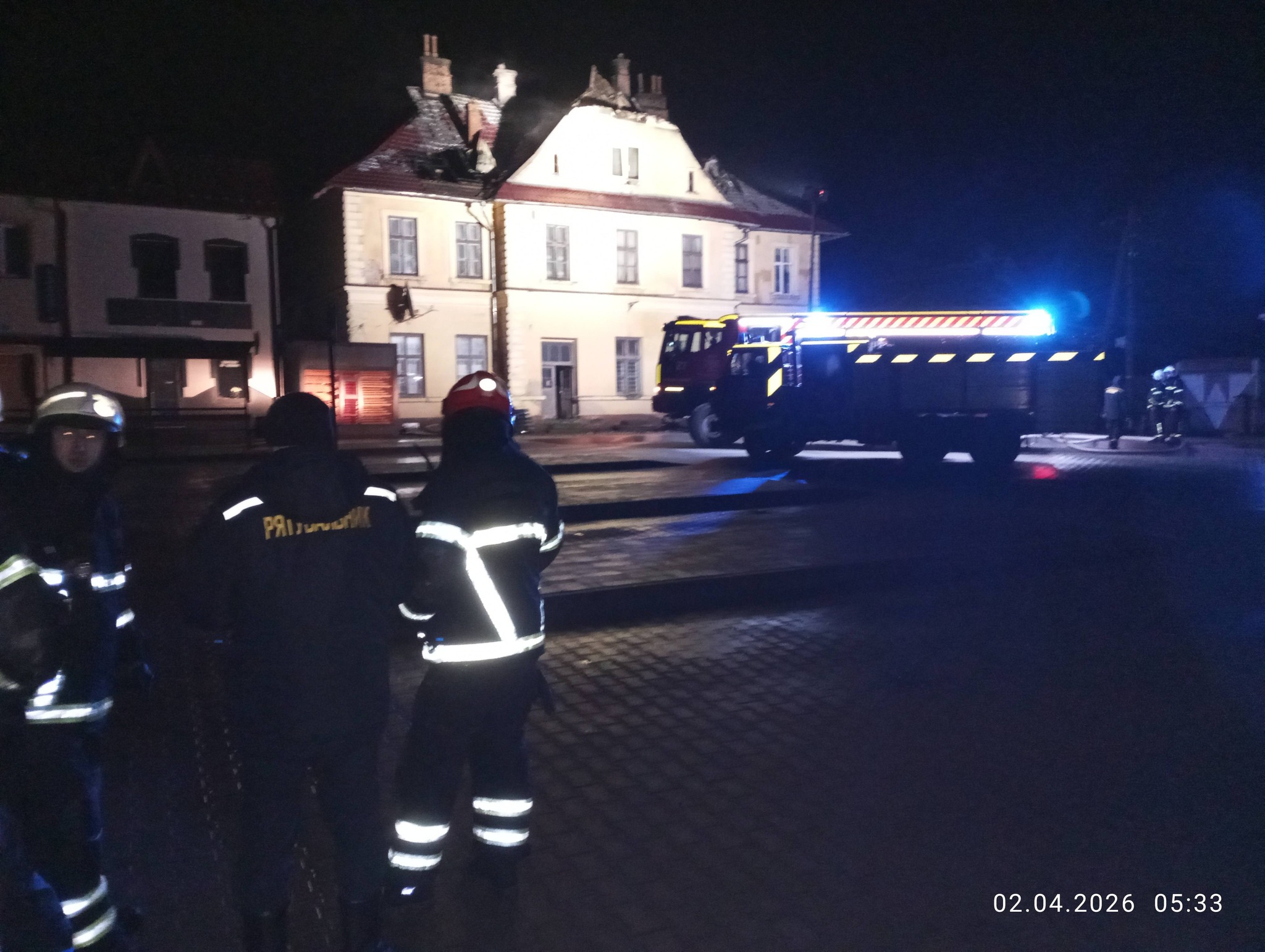 Згорів залізничний вокзал на Львівщині: з'явилися фото