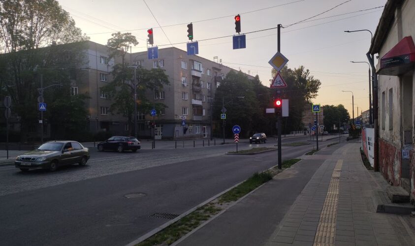 У Львові замінять майже 300 старих світлофорів: локації
