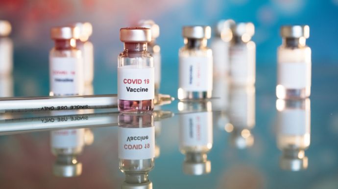 В Україні дозволили комбінувати вакцини Moderna та Pfizer