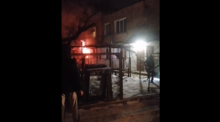 Згоріли мати з сином і невідомий: рятувальники розповіли про трагічну пожежу у Львові