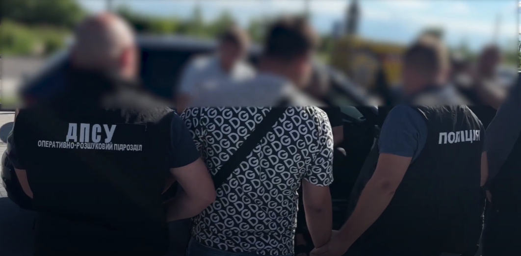 Прикордонники викрили львів'янина, який допомагав ухилянтам виїжджати за кордон