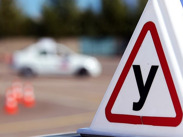 Замість "У" буде "Н": навчальні автомобілі отримають нове маркування