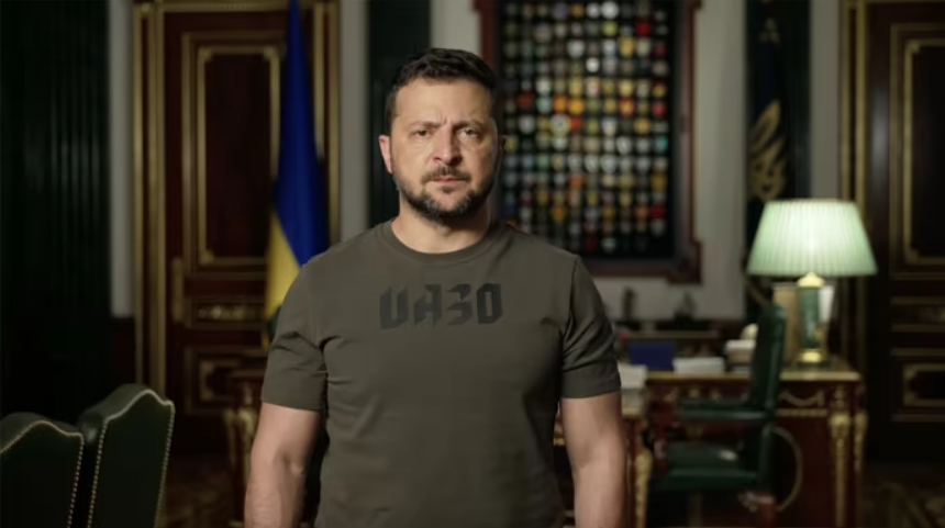 Успішно уразили ціль за 700 км нашою далекобійною зброєю, - Зеленський