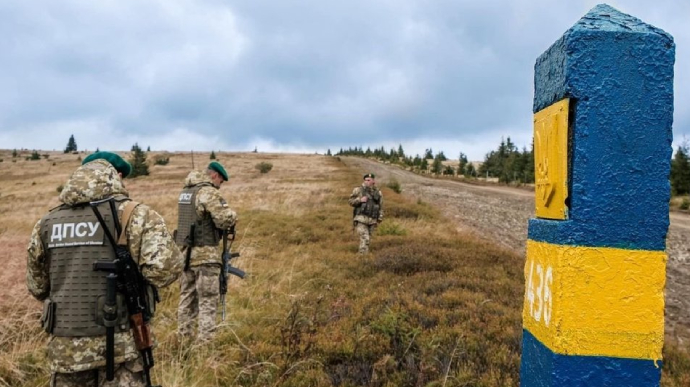 У Білорусі скаржаться, що на кордоні побільшало українських військових. ДПСУ відреагувала