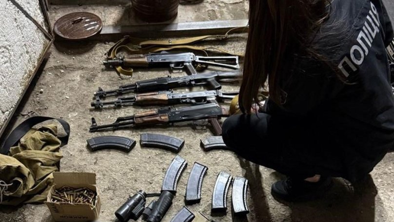 Затримали двох мешканців Запоріжжя, які відправляли автомати поштою до Львова (фото)