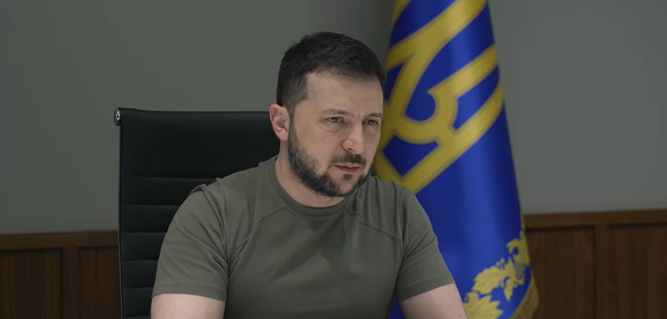 «Просто уявіть це пекло». Зеленський розповів про рятувальну операцію в Маріуполі