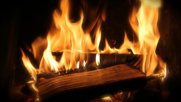Спалахнув газовий балончик: на Миколаївщині жінка та її син отримали опіки