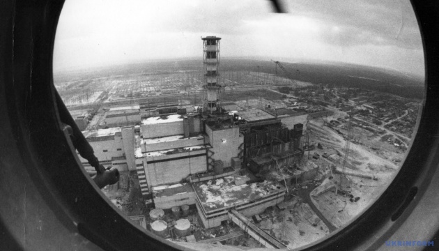 Річниця катастрофи на ЧАЕС: Зеленський закликав світ тиснути на Росію, щоб звільнити ЗАЕС