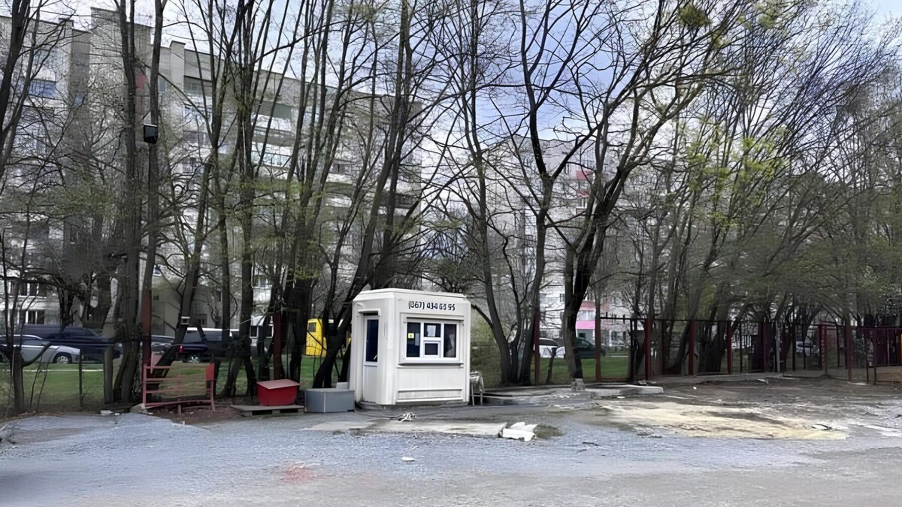 Паливний рейд у Львові: де демонтували незаконні АЗС та які порушення виявили