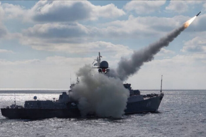В акваторії Чорного моря РФ тримає 7 носіїв крилатих ракет «Калібр»