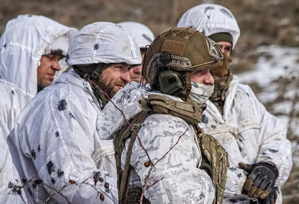 На гарячих напрямках ворог активно використовує авіацію, - Генштаб