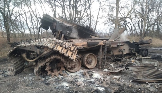 ОК "Південь": ЗСУ підбили російський танк, вогнеметну систему "Буратіно", гаубицю й самохідну гармату