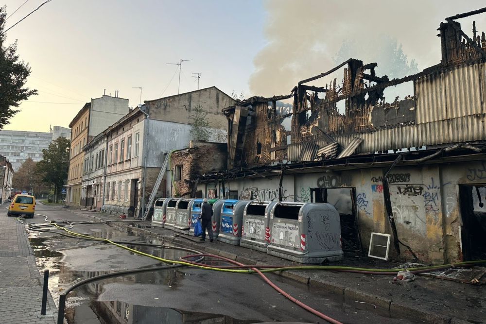 Вночі у Львові сталися щонайменше вісім навмисних підпалів: наслідки і фото