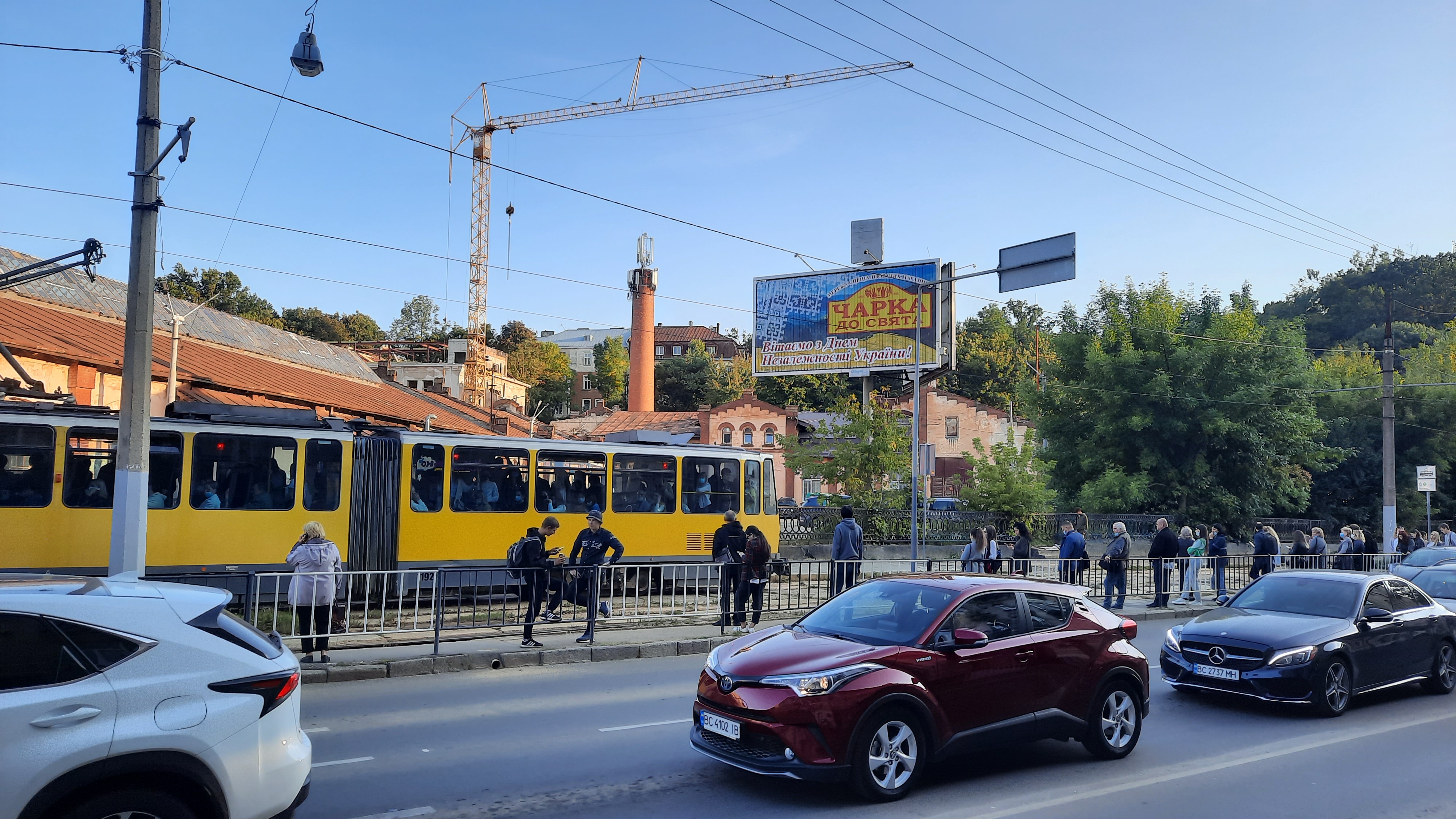 Через витік води у центрі Львова частина трамваїв сьогодні курсуватиме за зміненими маршрутами