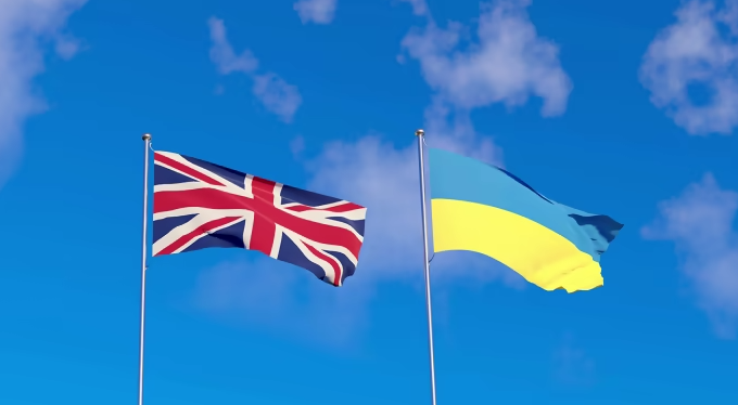 Велика Британія до кінця року передасть Україні 15 інноваційних систем ППО Gravehawk