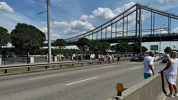 У Києві обірвався трос атракціону: влада повідомила деталі